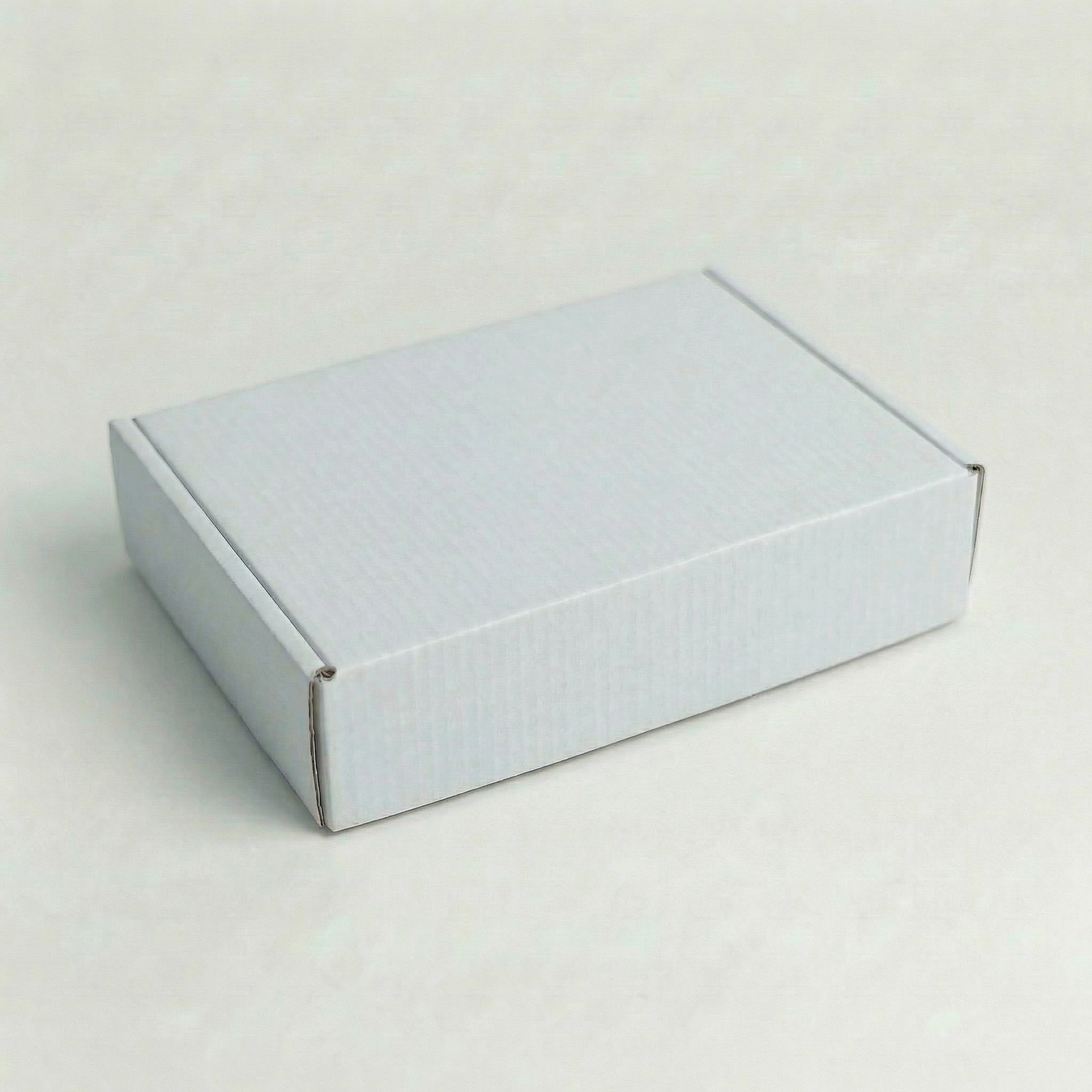 A4 Self-Locking Mailing Box | 2mm White | 310L x 225W x 100H (mm)
